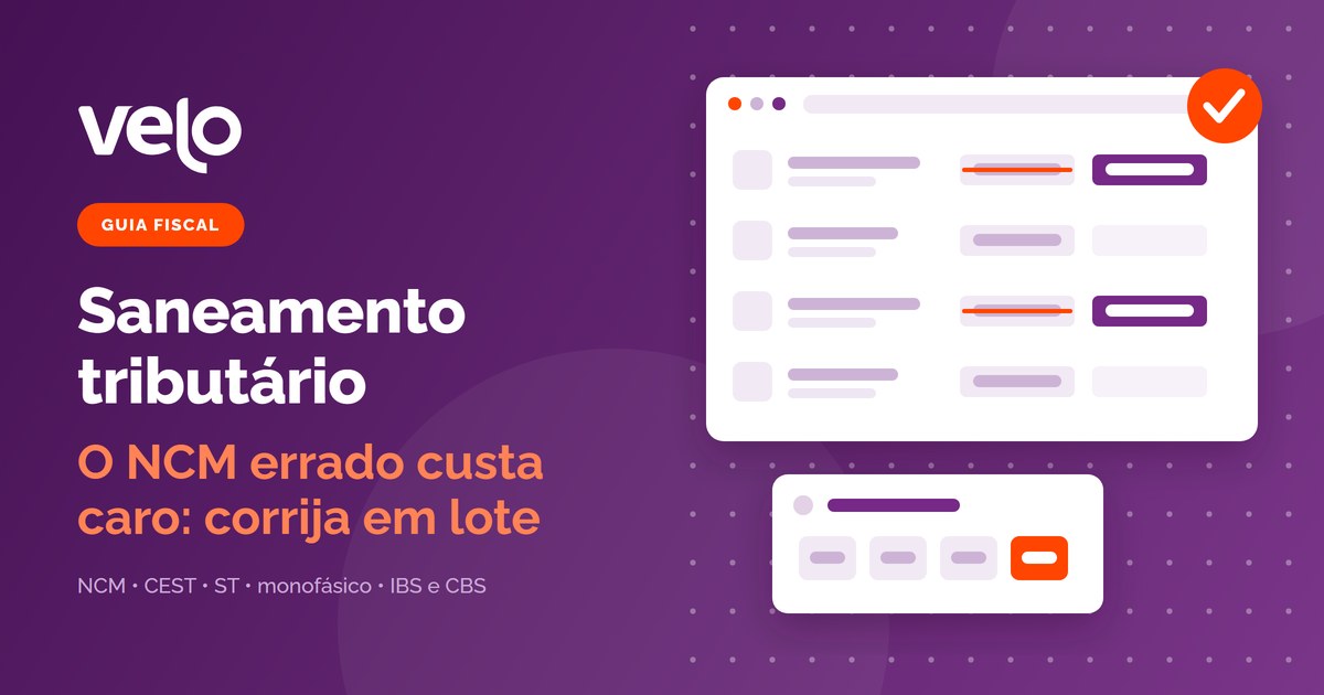 Saneamento tributário: ilustração de uma lista de produtos com NCM sendo corrigida em lote, com a etiqueta do produto e o selo de saneado